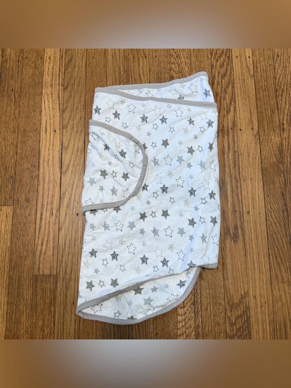 Miracle Baby White/Gray Star Baby Swaddle